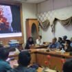 Para pemukat jangkar memprotes Pergub Kaltara yang melarang pukat jangkar. Protes tersebut dibahas dalam RDP di DPRD Nunukan, Senin (28/10/2024).