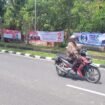 3 APK Paslon Gubernur Kaltara terpasang di areal perkantoran GADIS 1 Sedadap, Nunukan Selatan,
