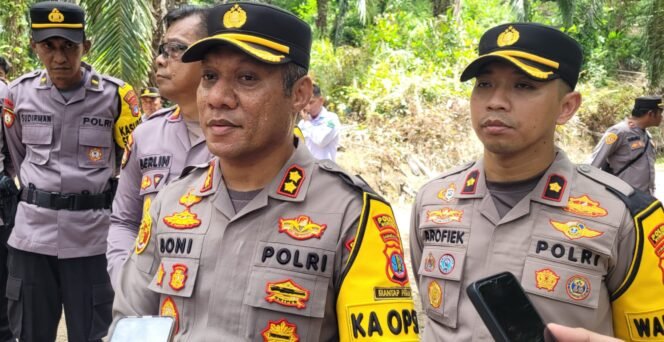 
					Kapolres Nunukan, AKBP Bonifasius Rumbewas