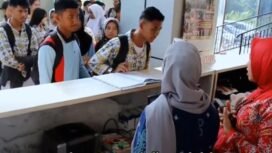 Aktifitas pelajar Kaltara di perpustakaan,