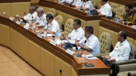 Pjs Gubernur Kaltara, Togap Simangunsong, saat hadir dalam RDP Komisi II DPR RI membahas kesiapan Pilkada 2024,