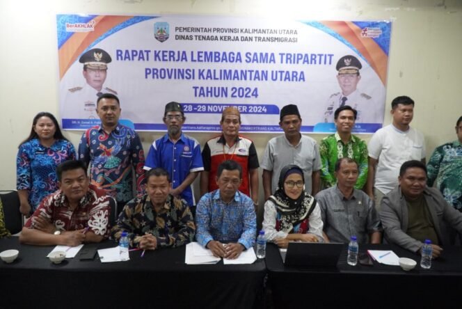 
					Pemprov Kaltara menggelar Rakor bersama LKS Tripartit di Tarakan,