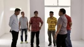Pjs Gubernur Kaltara, Togap Simangunsong saat meninjau progres pembangunan dapur umum untuk dukungan MBG,