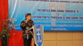 Pjs Gubernur Kaltara, Togap Simangunsong saat memberikan kata sambutan di Dies Natalies XI GMKI Tarakan