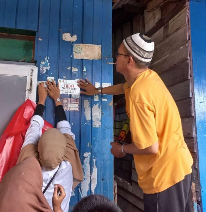 
					Program 10.000 keluarga anti politik uang di Nunukan. Diharap bisa memutus politik transaksional demi Pemilu Jurdil,