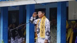 Gubernur Kaltara, Zainal Arifin Paliwang, memimpin Upacara HUT Guru 2024 di SMKN 1 Nunukan,