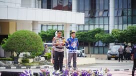 Asisten Bidang Pemerintahan dan Kesejahteraan Rakyat Sekretariat Daerah (Setda) Kalimantan Utara (Kaltara), H. Datu Iqro Ramadhan, S.Sos., M.Si., menghadiri Apel Gelar Pasukan Operasi Lilin 2024, di Lapangan Markas Kepolisian Daerah (Makopolda) Kaltara, Rabu (20/12/2024).