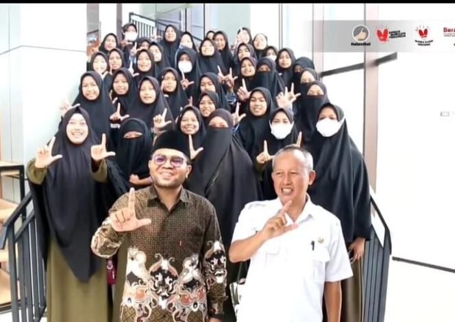 
					DPK ajak semua kalangan kunjungi Perpustakaan. Tempat edukasi yang ramah untuk semua kalangan.