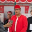 Kalapas Nunukan, Puang Dirham, saat diwawancara wartawan ,