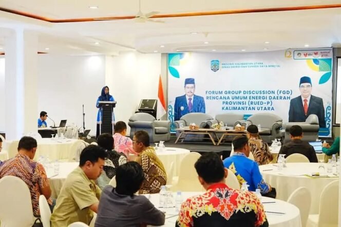 
					FGD rencana umum daerah untuk kebijakan energy di Hotel Luminor, Tj Selor,