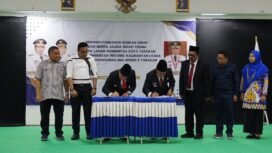 Gubernur Kaltara, Dr.H.Zainal A Paliwang, SH. M.Hum, menghadiri acara penandatanganan hibah lahan SMAN 5 Tarakan, di Ruang Pertemuan lantai 4 SMAN 1 Tarakan, Jumat (27/12/2024).