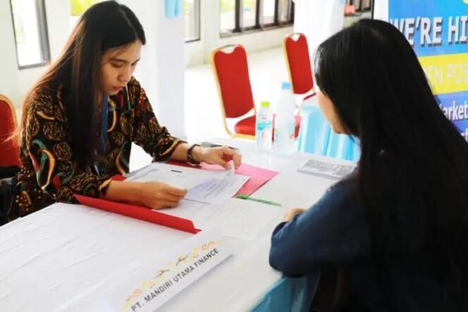 
					Pemprov Kaltara menggelar job fair, upaya terus meminimalisir angka pengangguran.