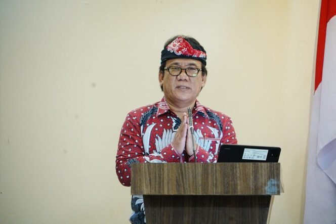 
					Plh. Asisten bidang Perekonomian dan Pembangunan Setdaprov Kaltara Burhanuddin, S.Sos, M.Si., menghadiri acara ‘Kongres Biasa Asosiasi Provinsi (Asprov) Persatuan Sepak Bola Seluruh Indonesia (PSSI) Kalimantan Utara Tahun 2024’ di Ballroom Hotel Pangeran Khar, Sabtu (28/12/2024).