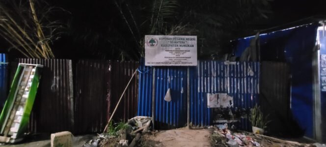 
					Koperasi Sejahtera yang saat ini dalam penyelidikan dugaan korupsi dengan asumsi kerugian negara Rp 12,5 miliar,