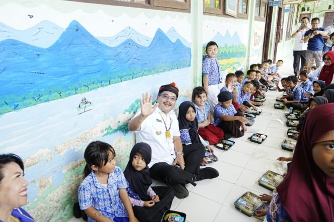 
					Uji coba MBG di Malinau.