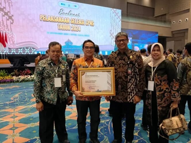 
					Pemprov Kaltara, Meraih Penghargaan Terbaik Ke-3 Kategori Pengelolaan Kompetensi ASN