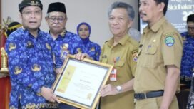 Penganugerahan piagam Shiddakarya oleh Pemprov Kaltara, di Hotel Pangeran Khar, Tj.Selor,