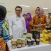 Sekprov Kaltara, Suriansyah melihat lomba cipta kreasi oleh oleh lokal,