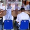 Gen Z sedang dirangsang minat bacanya dengan literasi digital.