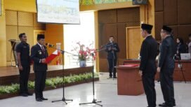 Gubernur Kalimantan Utara, Dr. H. Zainal A Paliwang, S.H., M.Hum., melantik sekaligus memimpin pengambilan sumpah/janji jabatan fungsional di lingkungan Pemprov Kaltara, di Ruang Pertemuan lantai 6 RSUD dr. Jusuf SK, Tarakan, Jum’at (27/12/2024).