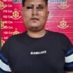 SOF (27), tersangka calo TKI yang diamankan polisi saat mencoba menyeberangkan 3 CTKI ilegal ke Malaysia,