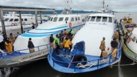 Sejumlah kapal laut yang melayani rute pelayaran Nunukan - Malaysia di Pelabuhan Tunon Taka,