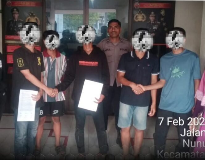 
					Perkelahian remaja SMP di Jalan Tanjung, Nunukat Barat, berakhir damai di Polsek Nunukan,