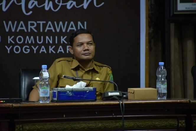 
					Kabag Prokopim Pemda Nunukan, Joned,