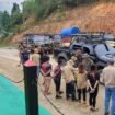Ilustrasi : Pemeriksaan mobil Malaysia yang masuk ke Krayan di Pos Satgas Pamtas RI - Malaysia, Long Midang, Krayan,