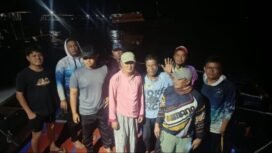9 pemancing asal Nunukan yang terbawa ombak ke perairan Sempan, Malaysia. Sempat dibawa ke Pos Maritim sebelum akhirnya diperbolehkan pulang,