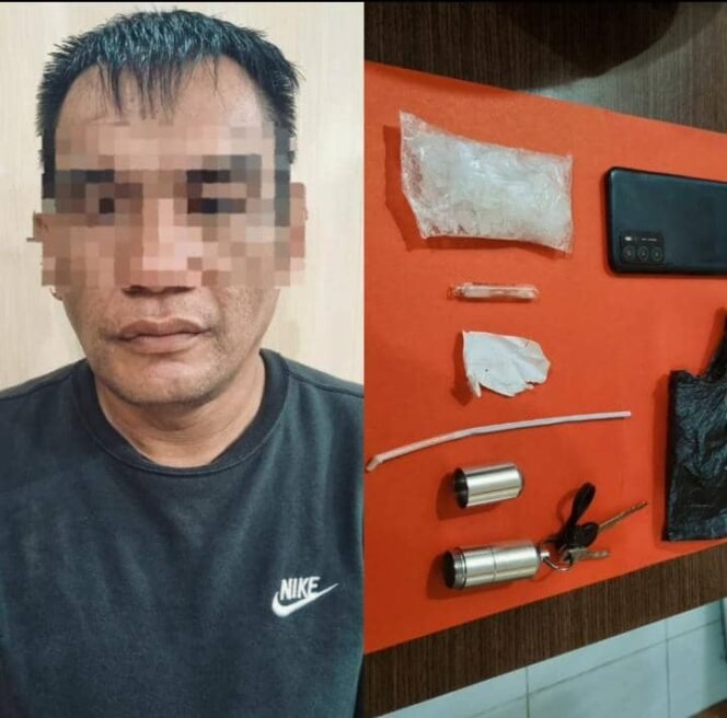 
					AND (43), residivis yang kembali diamankan karena membawa seperangkat lengkap narkoba,