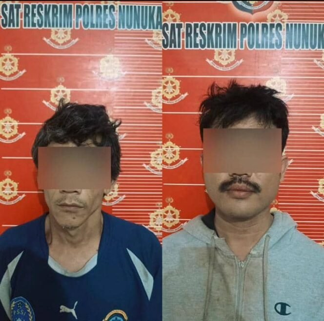 
					ED dan JUF, dua pelaku pencurian pupuk dengan menggunakan mobil Avanza putih,