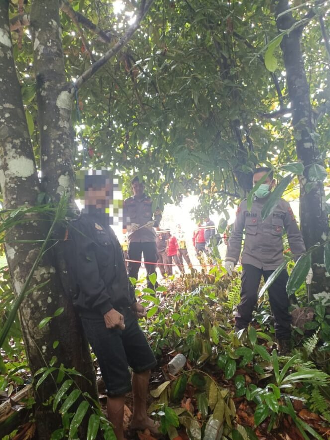 
					Wasmanudin (30) butuh PT AHL yang ditemukan tewas gantung diri di pohon Cempedak,