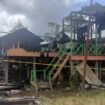 Gedung PMD sekaligus rumah singgah warga Desa Sanal yang dibakar oknum aparatur desa Sanal, Walod. Akibat peristiwa ini, 10 orang mengalami luka bakar, dua orang meninggal terdiri dari ibu dan anaknya.