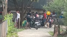 Foto dalam unggahan netizen Nunukan yang mengeluhkan aktifitas sabung ayam oleh anak anak di bawah umur. Lokasi tersebut berada di lorong masuk Gedung LVRI, dan foto diambil dari jarak tertentu, sehingga aktifitas sabung ayam yang dikeluhkan, tidak terlihat jelas,