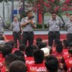Kalapas Nunukan, Puang Dirham, saat memberikan arahan dan wejangan bagi para Napi,