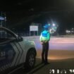 Petugas Satlantas Polres Nunukan memantau salah satu jalur rawan untuk balap liar di Jalan Antasari Baru,
