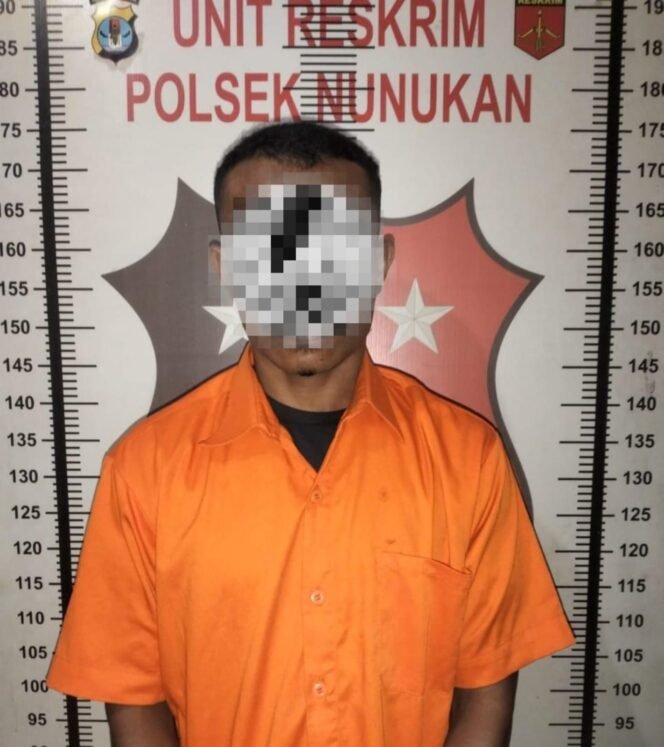 
					Pemuda NS (21) yang menikam kekasihnya, gadis 17 tahun, karena merasa cemburu dan dikhianati,