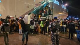 Aktifitas padat di pelabuhan Tunon Taka Nunukan, di musim mudik Lebaran 2025,