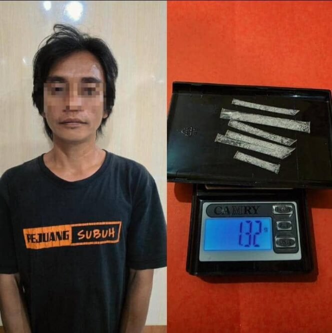 
					MJ (39) salah satu pengedar sabu di Sebatik yang diamankan polisi, Rabu (9/4/2025) di Jalan Lapangan RT 008, Desa Sungai Nyamuk, Sebatik Timur.