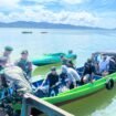 16 CPMI illegal yang diamankan Satgas Pamtas RI - Malaysia Yonarmed 11/Guntur Geni Kostrad di Sebatik, Jumat (5/4/2025), diseberangkan ke Nunukan untuk diserahterimakan ke BP3MI,