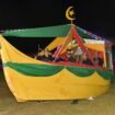 Perahu warna warni yang ditampilkan dalam defile MTQ XX di Sembakung. Perahu memiliki filosofis yang menggambarkan perjuangan, kebersamaan dan pengorbanan bagi warga Sembakung.