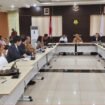 Audiens Bupati Nunukan, Irwan Sabri bersama Kementerian ESDM dan investor Kyudenko asal Jepang, membahas proposal proyek pembangunan listrik tenaga hybrid, PLTS Biomassa berbahan baku tankos sawit,
