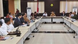 Audiens Bupati Nunukan, Irwan Sabri bersama Kementerian ESDM dan investor Kyudenko asal Jepang, membahas proposal proyek pembangunan listrik tenaga hybrid, PLTS Biomassa berbahan baku tankos sawit,