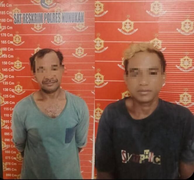 
					Foto dua tersangka pencuri besi begel diamankan polisi. 