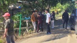 Jembatan Jalan Bina Salam, diantara RT 08 dan RT 09 Desa Liang Bunyu, Sebatik Barat.
Jembatan dengan konstruksi kayu ulin tersebut, dibangun sejak Kabupaten Nunukan masih berstatus kecamatan.
Saat ini, jembatan mengalami kerusakan karena termakan usia.