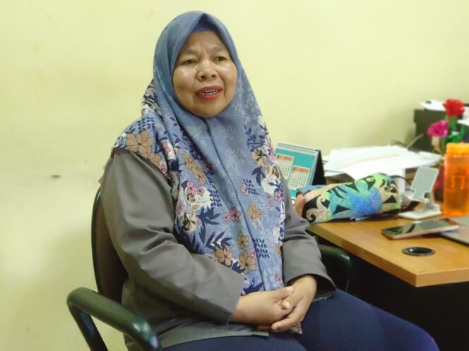 
					Kabid Koperasi DKUKMPP Nunukan, Hasnah.