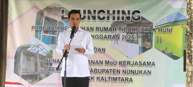 
					Bupati Nunukan, Irwan Sabri, melaunching Program Pembangunan RTLH,  di RT 10, Nunukan Barat, Sabtu (26/4/2025). Pemkab Nunukan menargetkan 200 RTLH akan dibangun pada 2025.