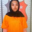 EK (21) Gadis pelaku pencurian uang BOP Az Zahra. EK mencuri demi menunjang gaya hidupnya yang high/hedon.