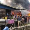 Kebakaran rumah kayu di Tanjung Harapan, Sebatik. Sumber api diduga akibat korsleting.